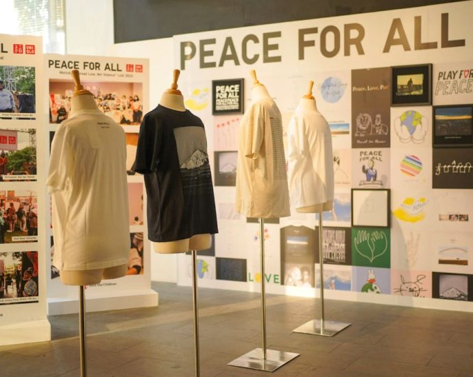 UNIQLO Peace For All