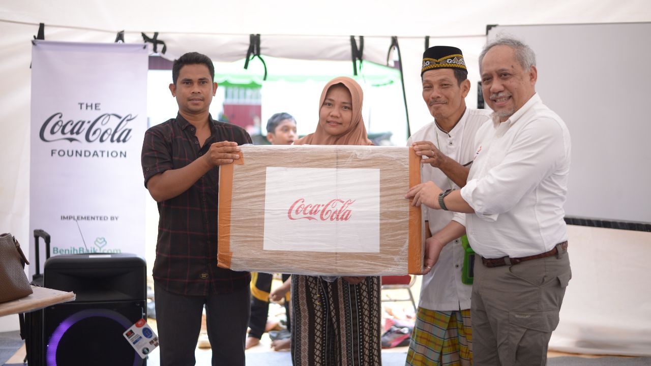 bantuan banjir Aceh Benihbaik Coca-Cola